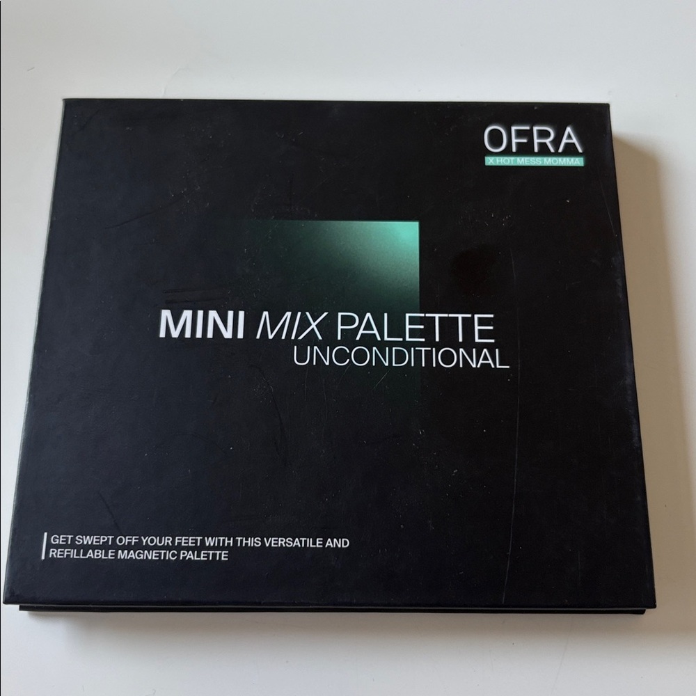 OFRA Mini Mix Palette Unconditional in Black